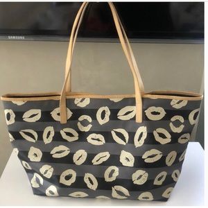 Marc Jacobs Tote Bag Kiss Pattern